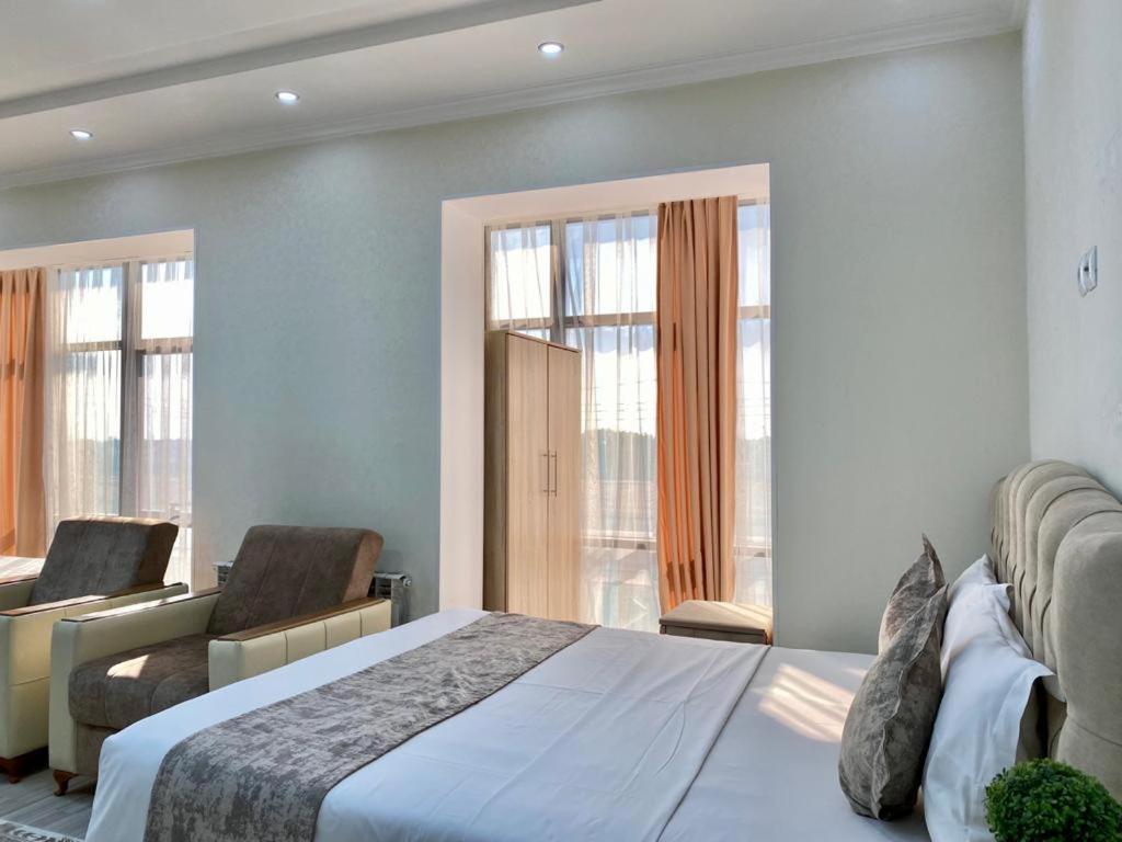 Comfort Hotel Turkistan Luaran gambar