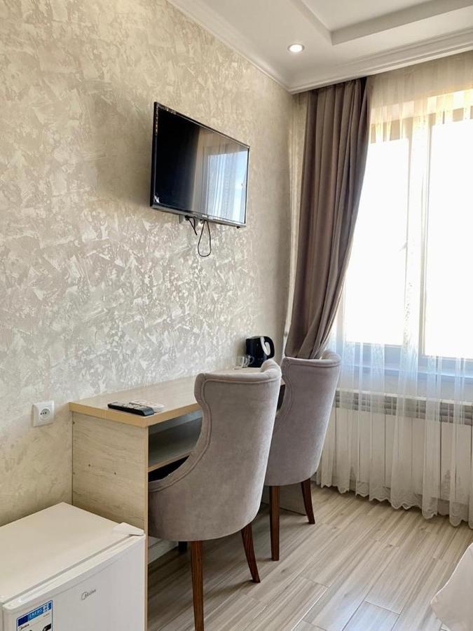 Comfort Hotel Turkistan Luaran gambar