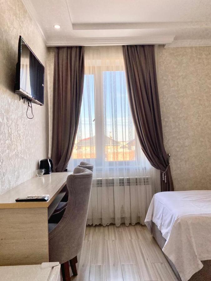 Comfort Hotel Turkistan Luaran gambar