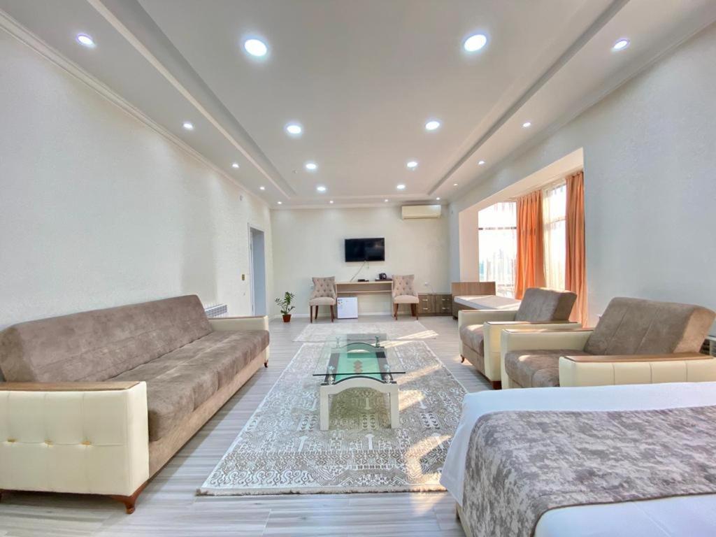 Comfort Hotel Turkistan Luaran gambar